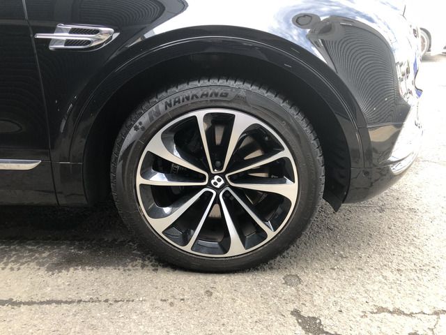 BENTLEY BENTAYGA 2018 Image 31
