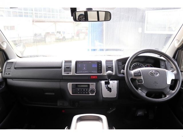 TOYOTA HIACE VAN 2WD 2017 Image 31