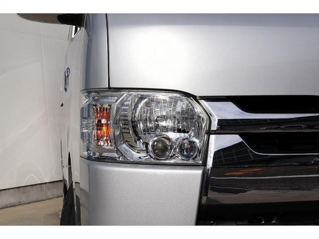 TOYOTA HIACE VAN 2WD 2017 Image 31