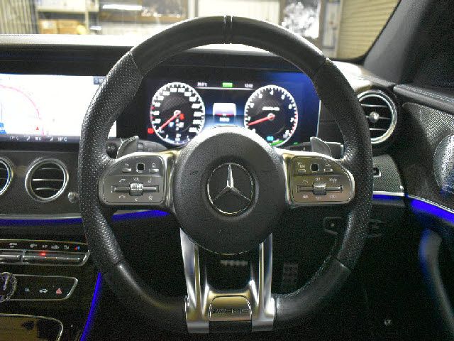 MERCEDES BENZ MERCEDES AMG E CLASS 2020 Image 31