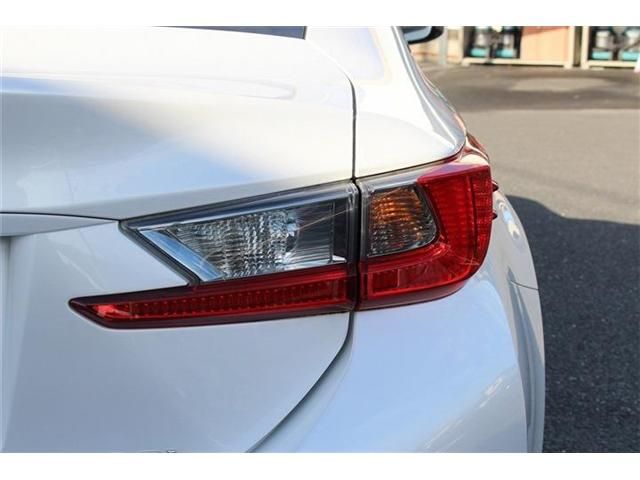 TOYOTA LEXUS RC300H 2016 Image 31