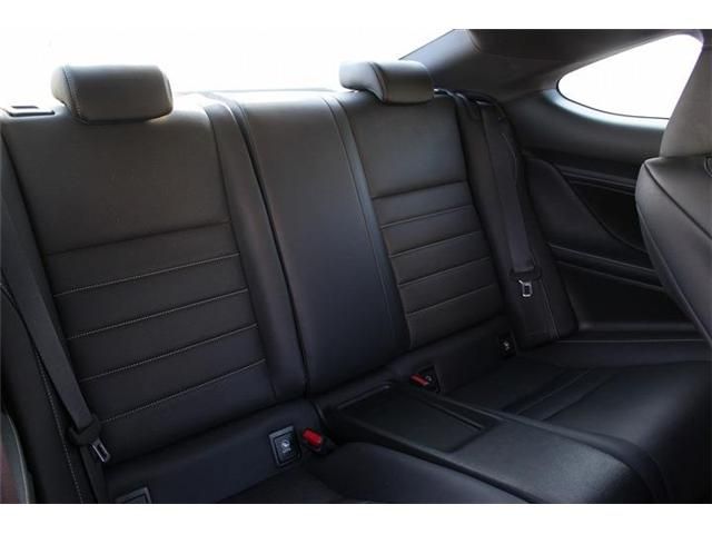 TOYOTA LEXUS RC300H 2016 Image 31