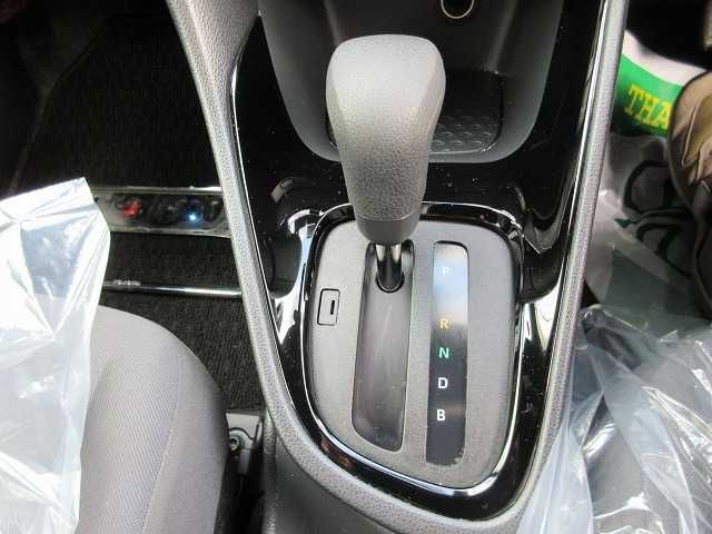 TOYOTA YARIS 2020 Image 31