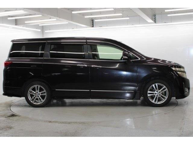 NISSAN ELGRAND 2012 Image 31