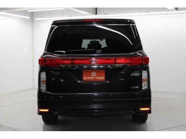 NISSAN ELGRAND 2012 Image 31