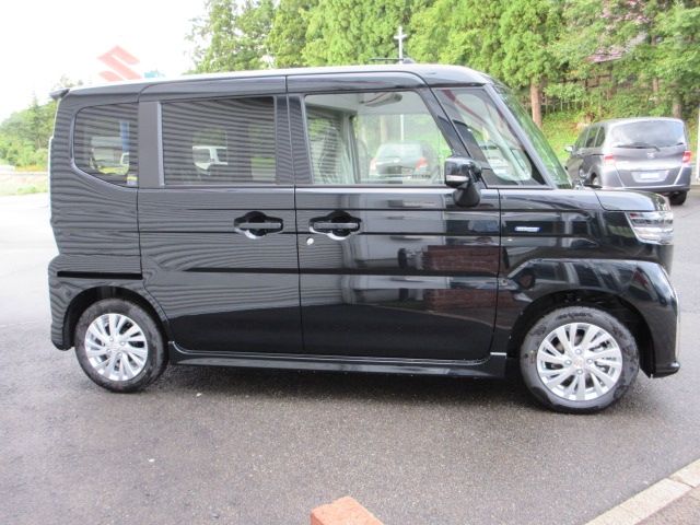 SUZUKI SPACIA CUSTOM 4WD 2025 Image 31