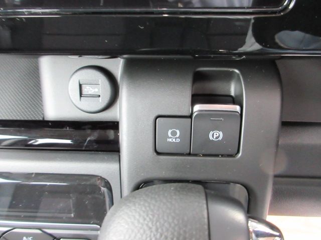 SUZUKI SPACIA CUSTOM 4WD 2025 Image 31