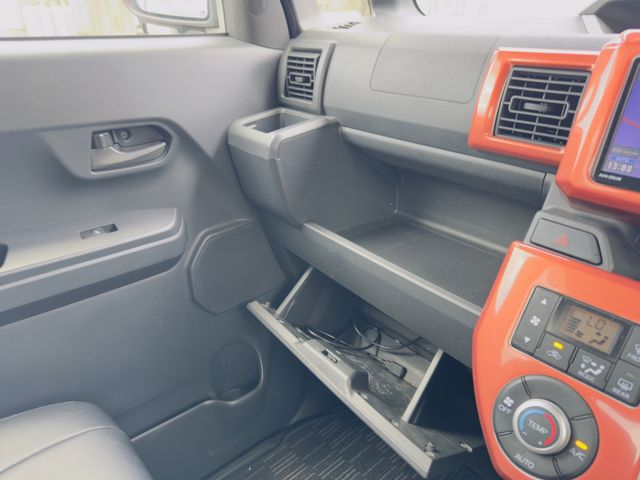 DAIHATSU WAKE 2015 Image 31