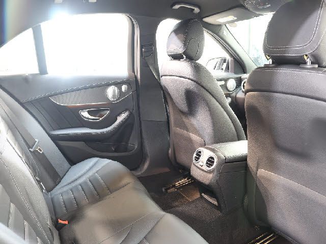 MERCEDES BENZ MERCEDES AMG C CLASS 2018 Image 31