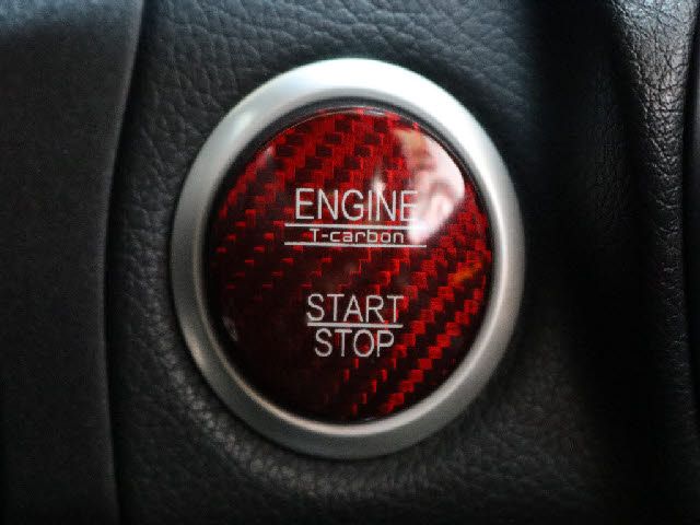 MERCEDES BENZ MERCEDES AMG C CLASS 2018 Image 31