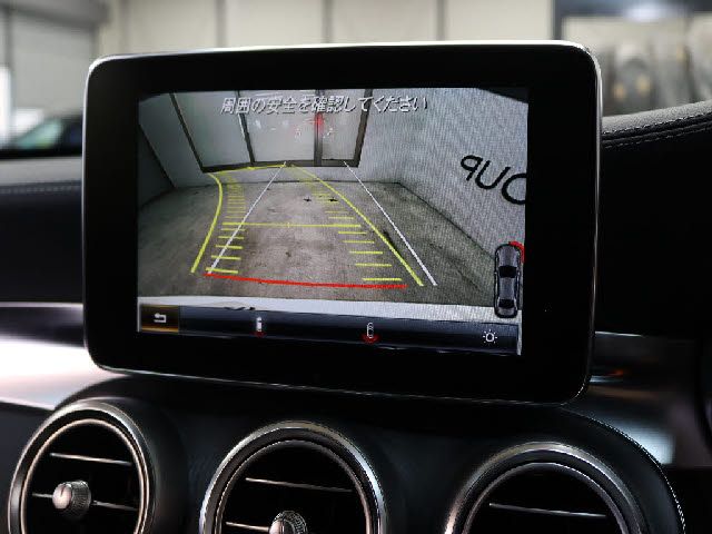 MERCEDES BENZ MERCEDES AMG C CLASS 2018 Image 31