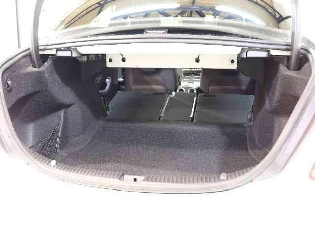 MERCEDES BENZ MERCEDES AMG C CLASS 2018 Image 31