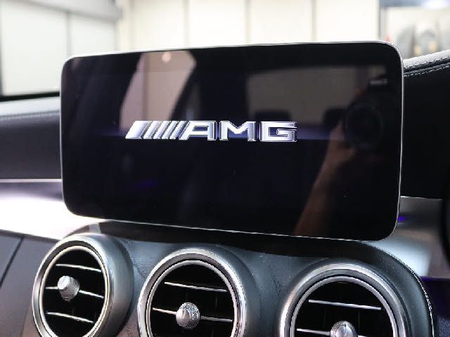 MERCEDES BENZ MERCEDES AMG C CLASS 2018 Image 31