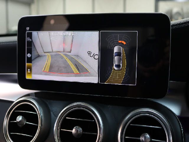 MERCEDES BENZ MERCEDES AMG C CLASS 2018 Image 31