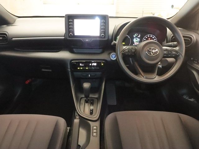 TOYOTA YARIS HYBRID 2020 Image 31