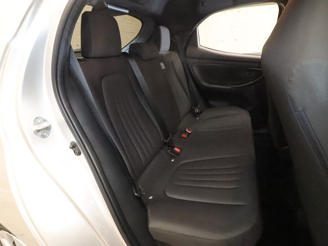 TOYOTA YARIS HYBRID 2020 Image 31