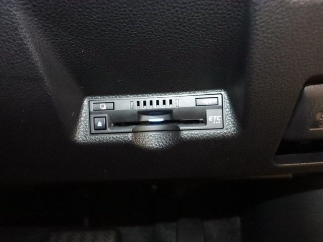 TOYOTA YARIS HYBRID 2020 Image 31