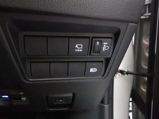 TOYOTA YARIS HYBRID 2020 Image 31