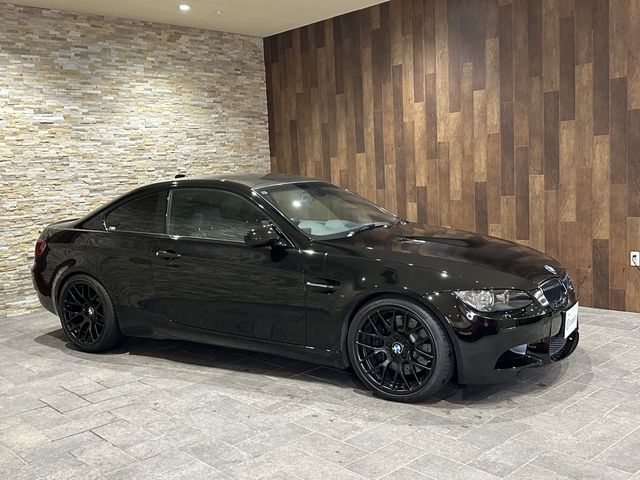 BMW M3 2011 Image 31