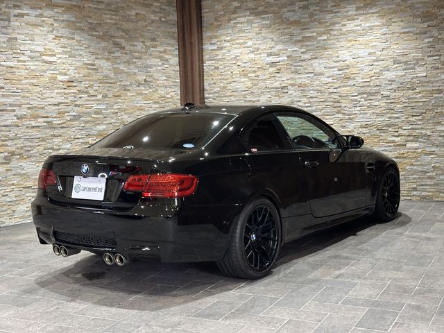 BMW M3 2011 Image 31