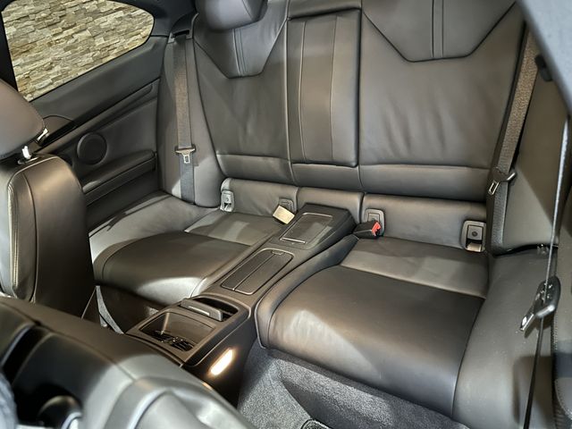 BMW M3 2011 Image 31