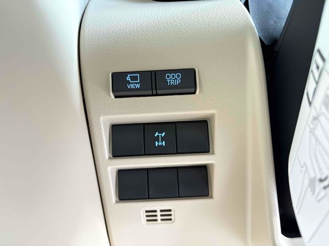 TOYOTA LANDCRUISER WAGON 2024 Image 31