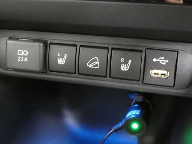 TOYOTA YARIS CROSS HYBRID 2020 Image 31