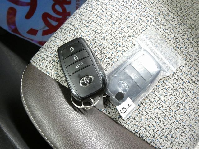 TOYOTA YARIS CROSS HYBRID 2020 Image 31