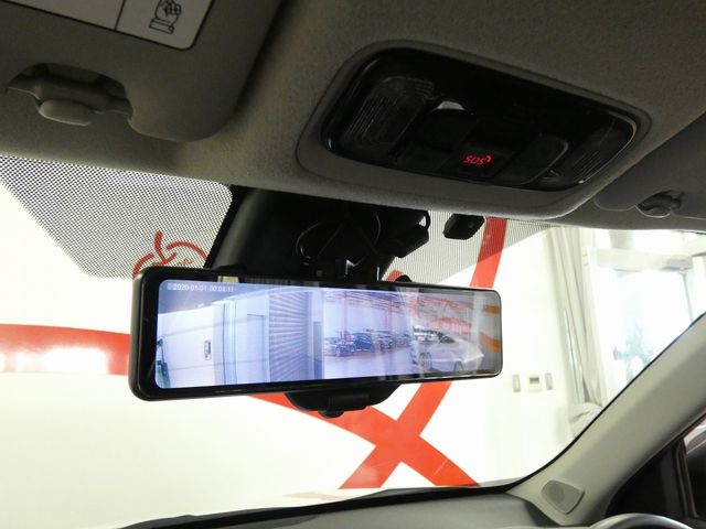 TOYOTA YARIS CROSS HYBRID 2020 Image 31