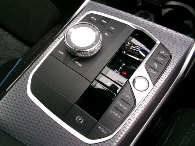 BMW 3SERIES SEDAN 2025 Image 31