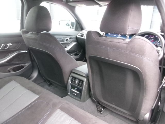 BMW 3SERIES SEDAN 2025 Image 31