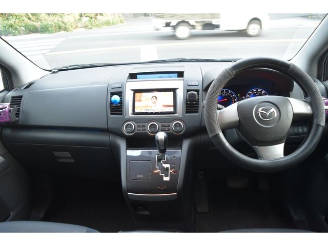 MAZDA MPV 2006 Image 31
