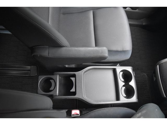 MAZDA MPV 2006 Image 31