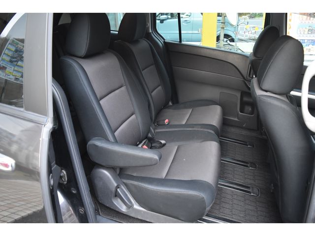 MAZDA MPV 2006 Image 31