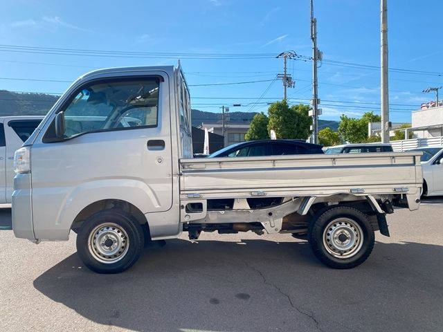 DAIHATSU HIJET TRUCK 4WD 2019 Image 31