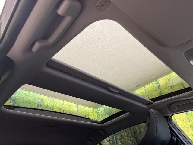 TOYOTA PRIUS PHV 2023 Image 31