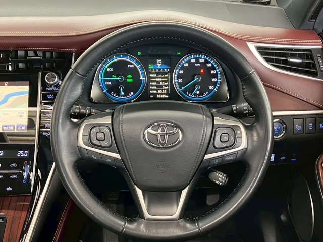 TOYOTA HARRIER HYBRID 2014 Image 31