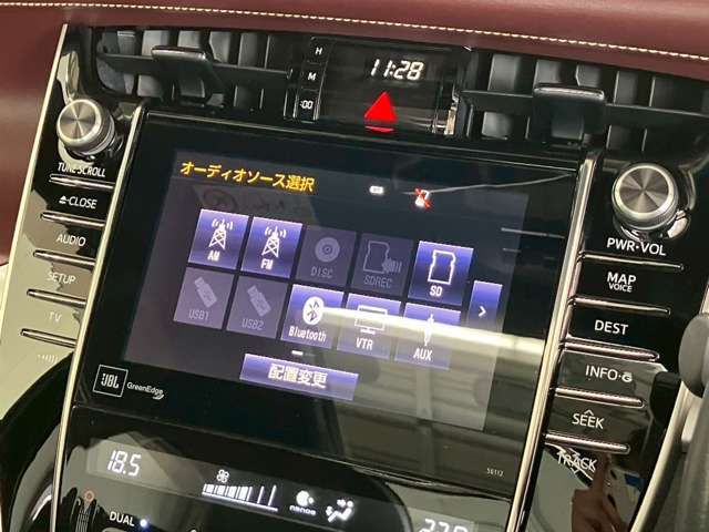TOYOTA HARRIER HYBRID 2014 Image 31