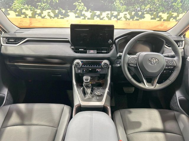 TOYOTA RAV4 HYBRID 4WD 2022 Image 31
