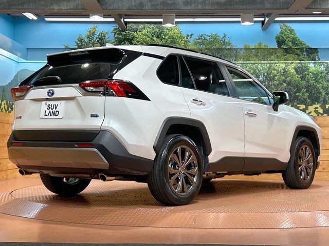 TOYOTA RAV4 HYBRID 4WD 2022 Image 31