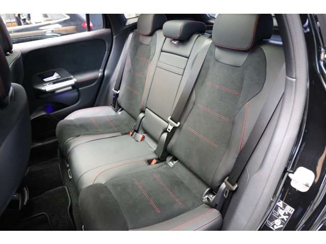 MERCEDES BENZ GLA CL 2023 Image 31