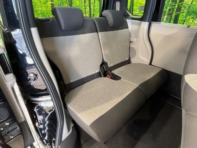 HONDA N BOX 2024 Image 31