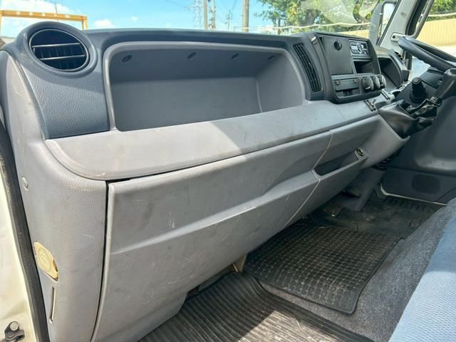 MITSUBISHI CANTER 2016 Image 31