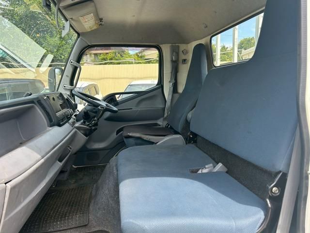 MITSUBISHI CANTER 2016 Image 31