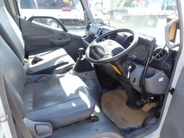 HINO DUTRO 2012 Image 31