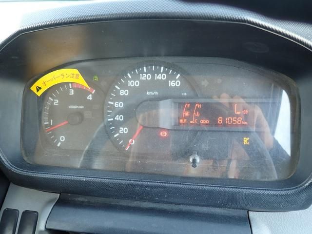 HINO DUTRO 2012 Image 31