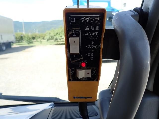 HINO DUTRO 2012 Image 31