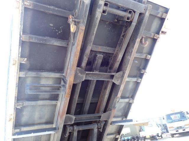 HINO DUTRO 2012 Image 31