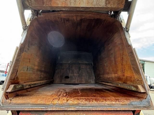 HINO PROFIA 2008 Image 31