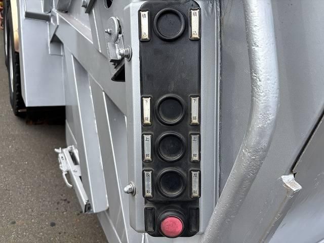 HINO PROFIA 2008 Image 31